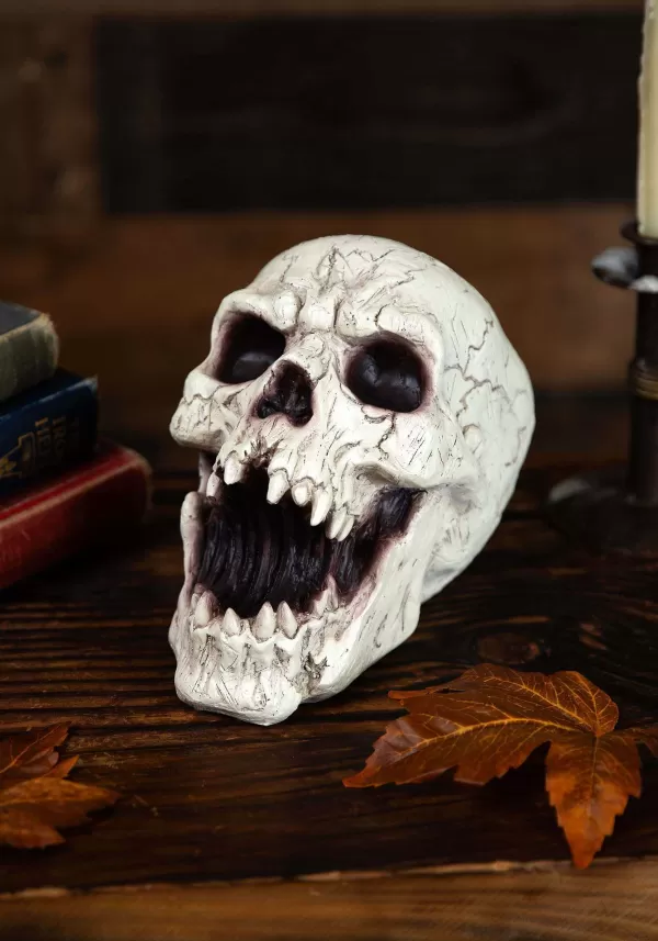 Cheap Resin Skull With Sharp Teeth Halloween Decoration Outdoor Decorations